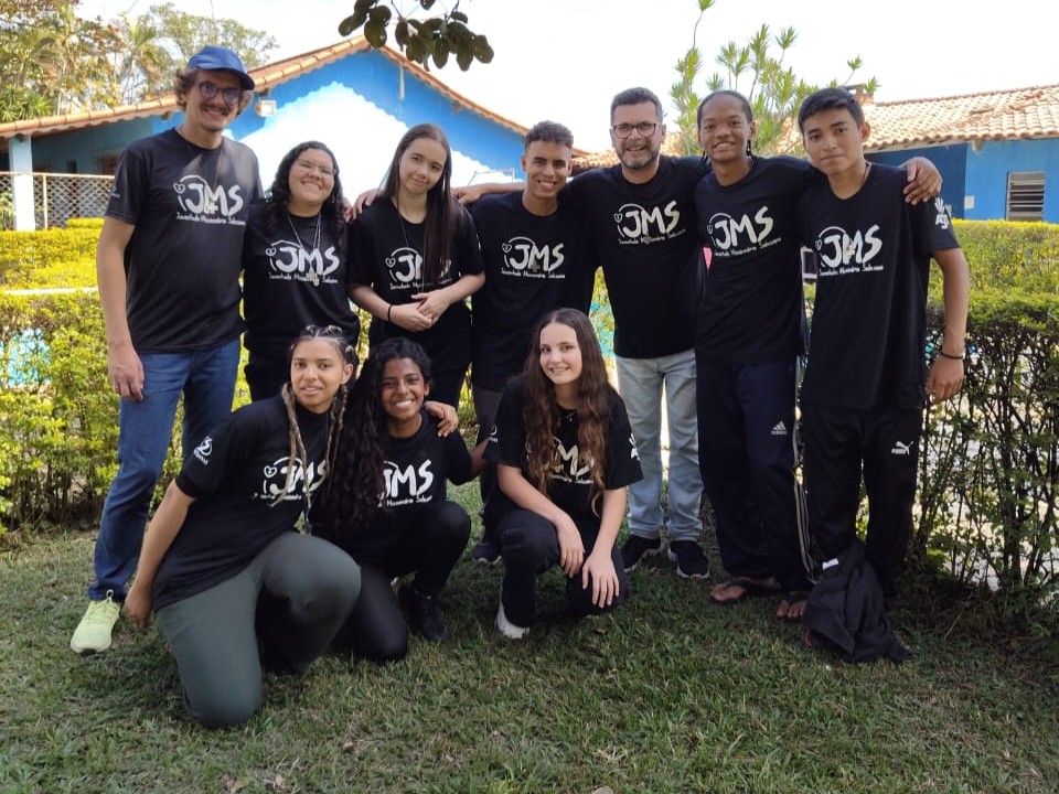 Jovens participam da Semana Missionária 2025